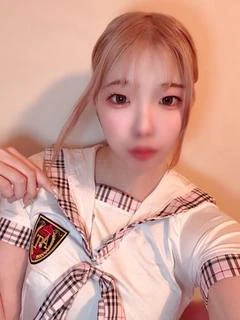 りり【解禁！溢れる欲情と潮膣】