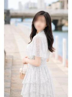 新人・早弓(さゆみ)
