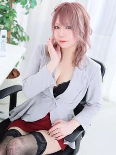 との