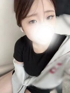 ゆま【ふわ甘F乳!うぶ19歳】