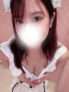 めい【弾けるFカップ童顔痴女】