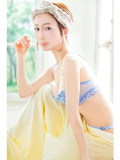 山下 にな
