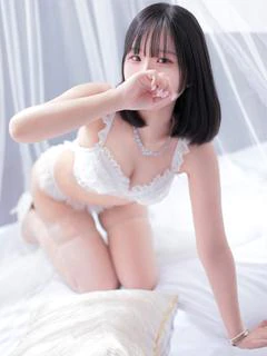 まこ WHITE LABEL