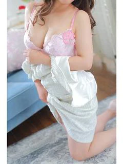 足立 みく