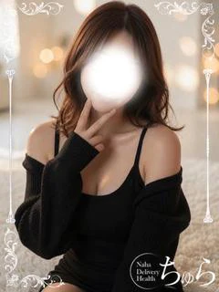 なな 小柄なOL美女