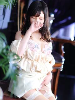 白鳥 みいな