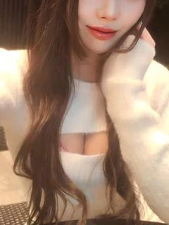 優里奈【ゆりな】