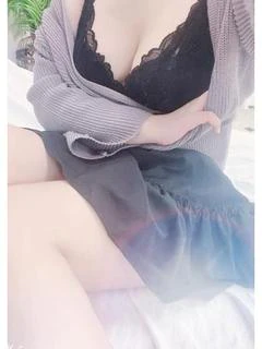 らら【Eカップ美乳！】
