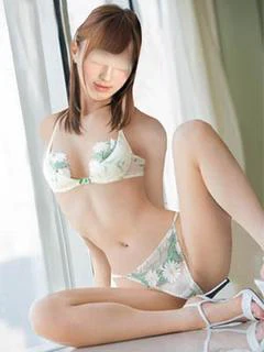 まみ 色気あるスレンダー美女
