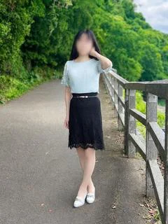 小春 えみか