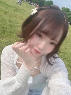 真白 みみ