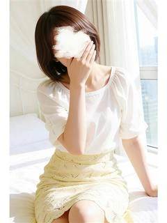 桃瀬 みなこ