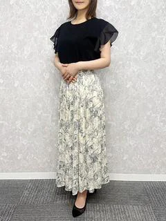 茉依(まい)