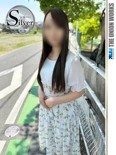 中村まりな