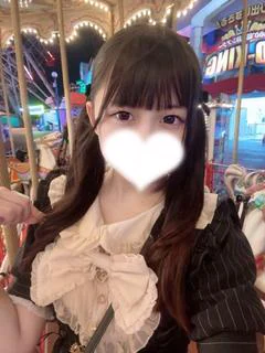 小鳥ゆづき
