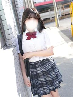 青山 ゆいな