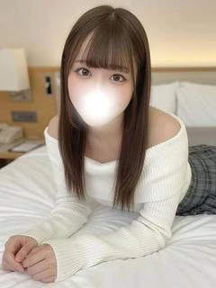 ひなみ『小柄ロリ系美少女！』