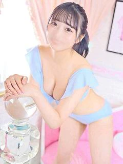 七海 りな