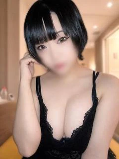 愛野 ひなの