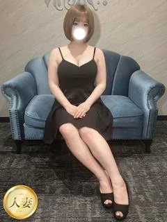 加賀美 あこ