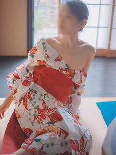 叶 ふみか...