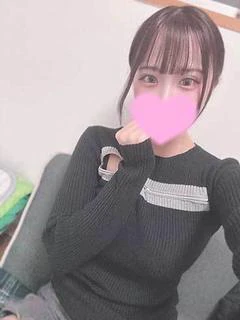 さゆ【幸せもたらす白い羽根】