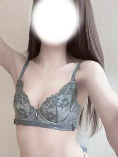 えま†未経験キャバクラ系細身美女