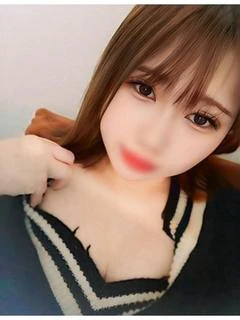 新人ゆいか