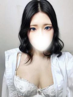 袴田くみ